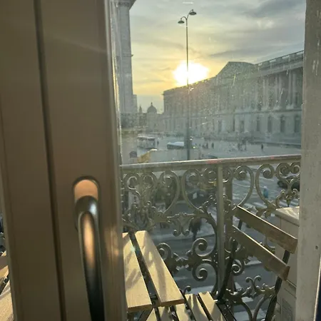 דירה Parisien - Balcon Face Au Louvre